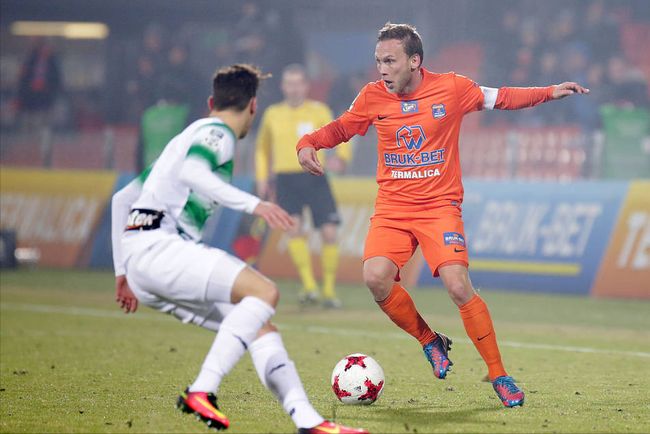 A队把防守 A队把防守