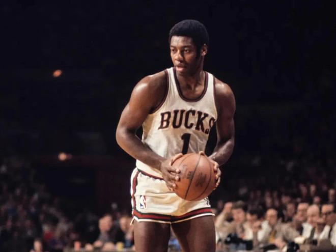 赛事不再依 赛事不再依